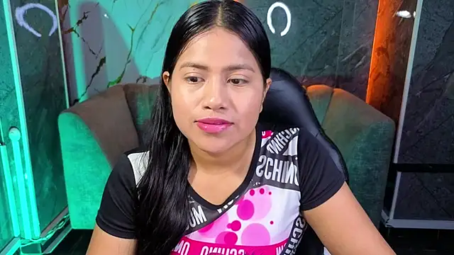 Snapshot of Victoria_b_ chatting on 11-06-25, 07:48 Victoria b online show from 11-06-25, 07:48