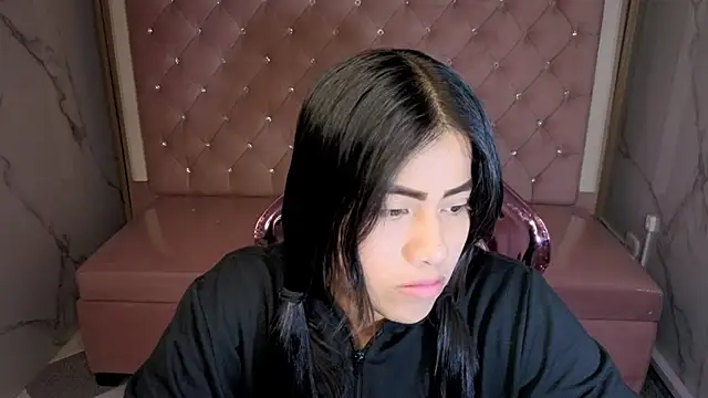 Snapshot of Victoria_b_ chatting on 11-23-25, 07:46 Victoria b online show from 11-23-25, 07:46