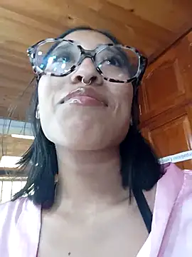 celeste contreras online show from 10-28-25, 04:09