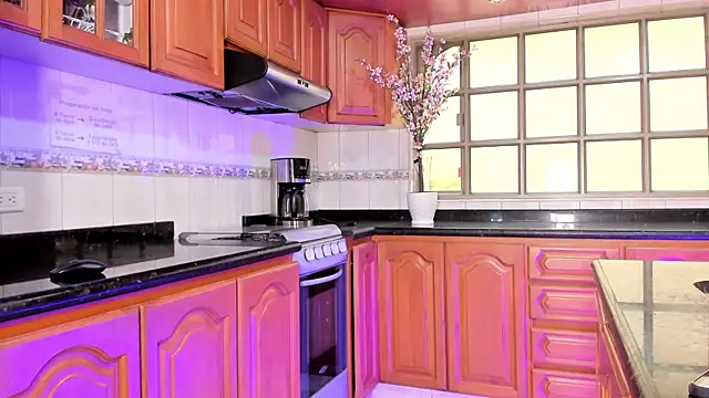 celeste contreras online show from 11-19-25, 12:05