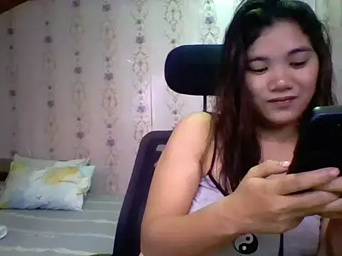 Snapshot of Rosette0516 chatting on 09-25-25, 12:20 Rosette0516 online show from 09-25-25, 12:20