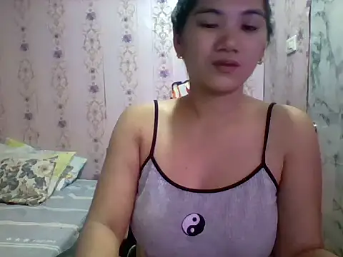 Snapshot of Rosette0516 chatting on 10-03-25, 06:10 Rosette0516 online show from 10-03-25, 06:10