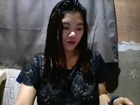 Snapshot of Rosette0516 chatting on 10-29-25, 01:57 Rosette0516 online show from 10-29-25, 01:57