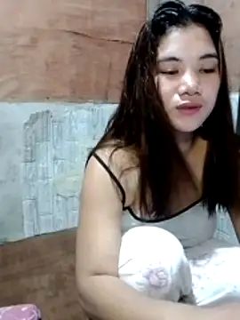 Snapshot of Rosette0516 chatting on 11-13-25, 01:59 Rosette0516 online show from 11-13-25, 01:59