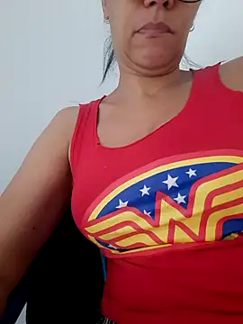 Snapshot of Marcellylinda chatting on 11-12-25, 01:11 Marcellylinda online show from 11-12-25, 01:11