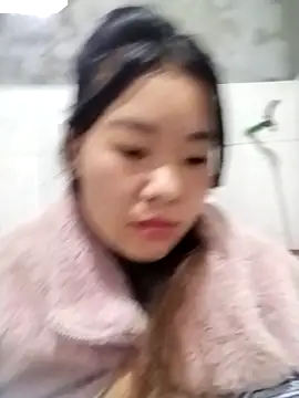 lylylove online show from 10-25-25, 02:41