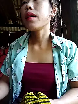 Ngocmi909 online show from 10-18-25, 12:02