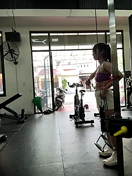 strawberry-ni online show from 10-16-25, 02:34