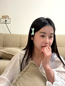 strawberry-ni online show from 11-02-25, 04:42