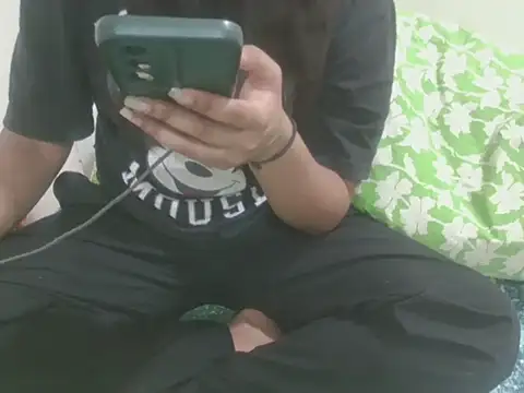 Snapshot of Vaani_Singha chatting on 02-18-26, 03:08 Vaani Singha online show from 02-18-26, 03:08