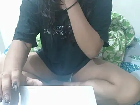 Snapshot of Vaani_Singha chatting on 02-22-26, 05:11 Vaani Singha online show from 02-22-26, 05:11