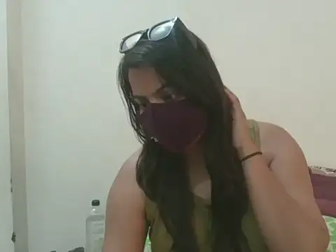 Snapshot of Vaani_Singha chatting on 02-27-26, 06:46 Vaani Singha online show from 02-27-26, 06:46