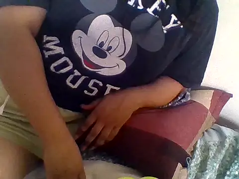 Snapshot of Vaani_Singha chatting on 03-27-26, 03:23 Vaani Singha online show from 03-27-26, 03:23