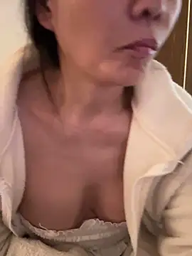 xiiuuff18 online show from 11-16-25, 12:38