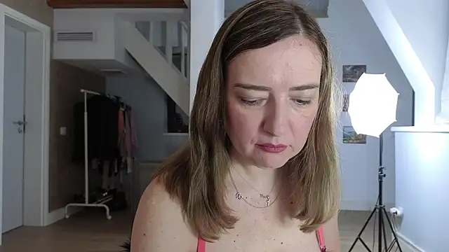 Blue Angel Sweet online show from 12-17-25, 04:18