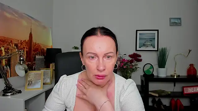 Velvet Jasmine online show from 09-11-25, 05:29