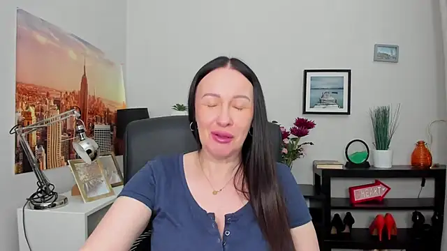 Velvet Jasmine online show from 10-06-25, 05:27