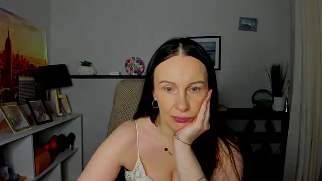 Velvet Jasmine online show from 11-03-25, 06:25