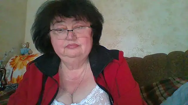 Snapshot of MilaSky5303 chatting on 02-12-26, 11:49 MilaSky5303 online show from 02-12-26, 11:49