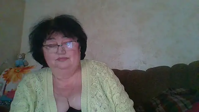 Snapshot of MilaSky5303 chatting on 02-16-26, 12:45 MilaSky5303 online show from 02-16-26, 12:45