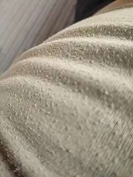 colombiano198720 online show from 10-06-25, 06:27