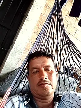 colombiano198720 online show from 11-29-25, 08:01