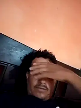 colombiano198720 online show from 12-01-25, 11:37