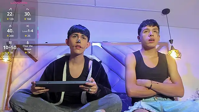 hoot boyss online show from 10-04-25, 03:26