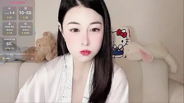 Snapshot of LuLu-Moon chatting on 11-01-25, 02:08 LuLu-Moon online show from 11-01-25, 02:08