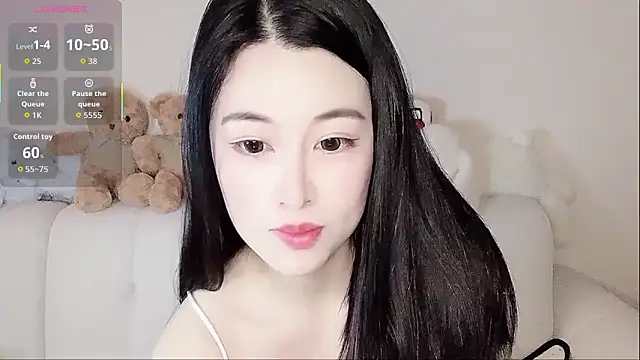 Snapshot of LuLu-Moon chatting on 11-02-25, 09:00 LuLu-Moon online show from 11-02-25, 09:00