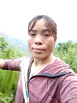 Snapshot of Maymay0033 chatting on 10-27-25, 10:08 Maymay0033 online show from 10-27-25, 10:08