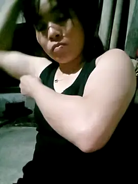 Snapshot of Maymay0033 chatting on 11-05-25, 11:10 Maymay0033 online show from 11-05-25, 11:10