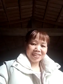  YooY  online show from 10-31-25, 02:23