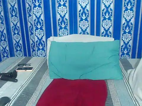 JUICEYLIPS333 online show from 10-27-25, 07:40