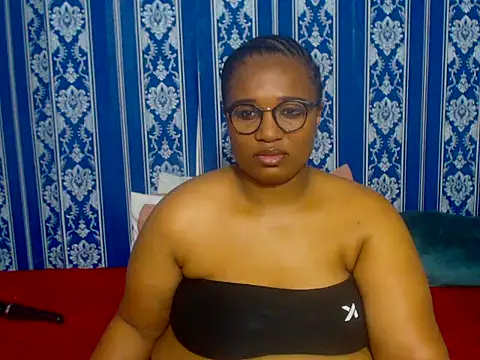 JUICEYLIPS333 online show from 11-11-25, 05:35