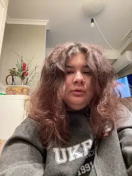 AliceCurlyX online show from 12-15-25, 11:42