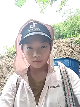 Snapshot of Ananine chatting on 10-16-25, 06:58 Ananine online show from 10-16-25, 06:58