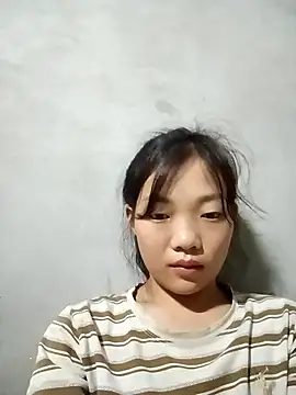 Snapshot of Ananine chatting on 10-19-25, 11:16 Ananine online show from 10-19-25, 11:16