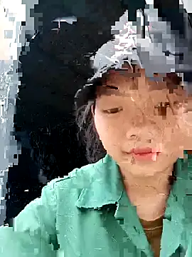 Snapshot of Ananine chatting on 11-06-25, 07:53 Ananine online show from 11-06-25, 07:53