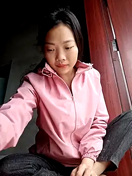 Snapshot of Ananine chatting on 11-12-25, 12:55 Ananine online show from 11-12-25, 12:55