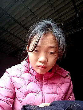 Snapshot of Ananine chatting on 11-19-25, 01:27 Ananine online show from 11-19-25, 01:27