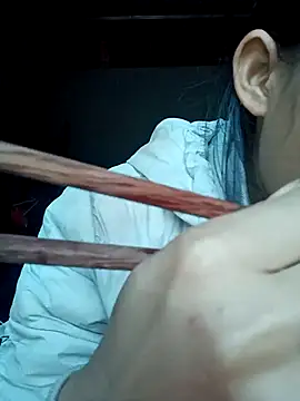 Snapshot of Ananine chatting on 11-27-25, 12:35 Ananine online show from 11-27-25, 12:35