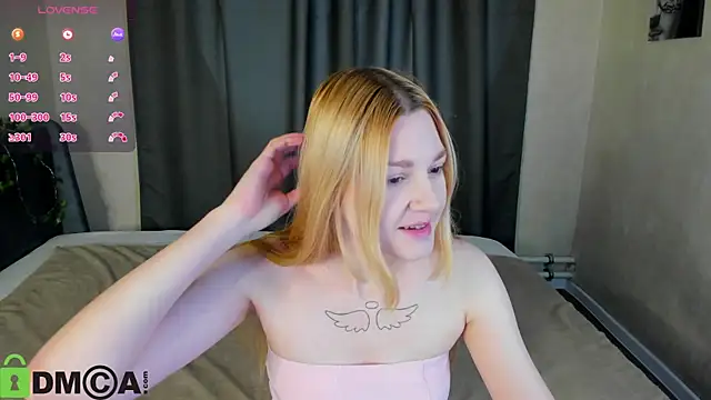 Snapshot of Sylvia_Ortiz chatting on 11-15-25, 08:44 Sylvia Ortiz online show from 11-15-25, 08:44