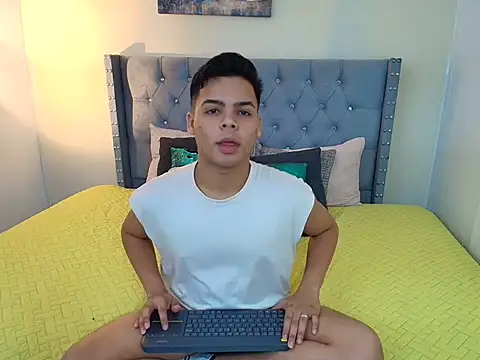 Snapshot of stewart_mateo_ chatting on 10-09-25, 01:58 stewart mateo online show from 10-09-25, 01:58