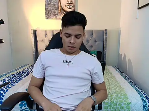 Snapshot of stewart_mateo_ chatting on 10-19-25, 02:12 stewart mateo online show from 10-19-25, 02:12