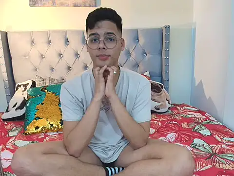 Snapshot of stewart_mateo_ chatting on 11-15-25, 01:58 stewart mateo online show from 11-15-25, 01:58