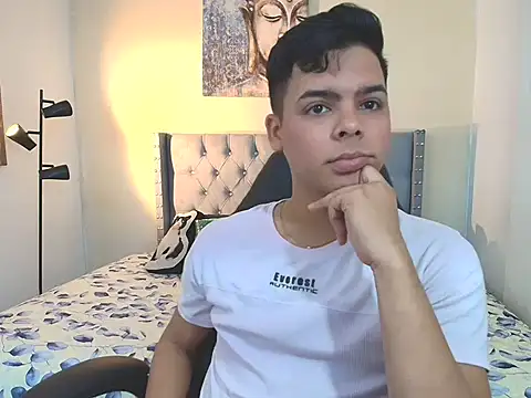 stewart mateo  online show from 11-25-25, 02:11