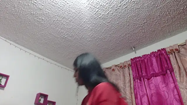 Lolitaa ran online show from 10-03-25, 03:14