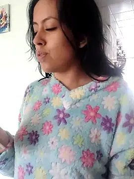 Queen Ashly online show from 10-07-25, 04:37