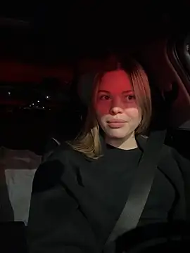 Snapshot of SMELLSEX chatting on 10-23-25, 05:23 SMELLSEX online show from 10-23-25, 05:23